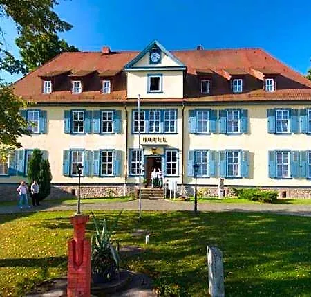 Zum Herrenhaus 3*