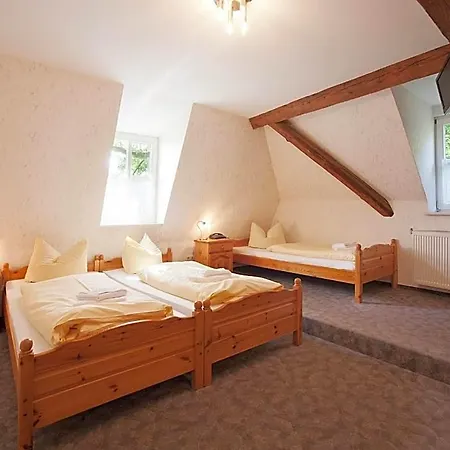 Zum Herrenhaus