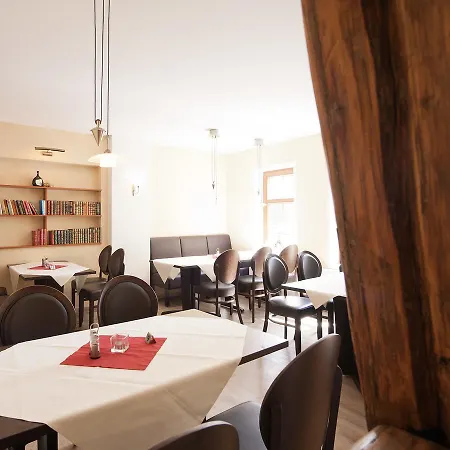 Hotel Zum Herrenhaus 3*