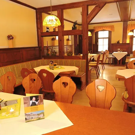 Hotel Zum Herrenhaus 3*