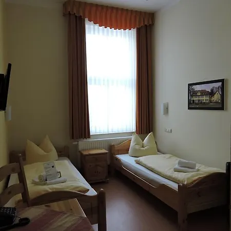 Zum Herrenhaus 酒店