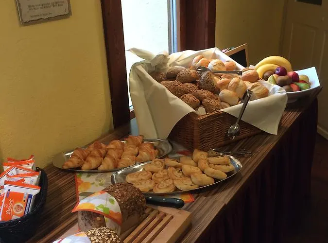 Zum Herrenhaus Otel Behringen (Thuringia)